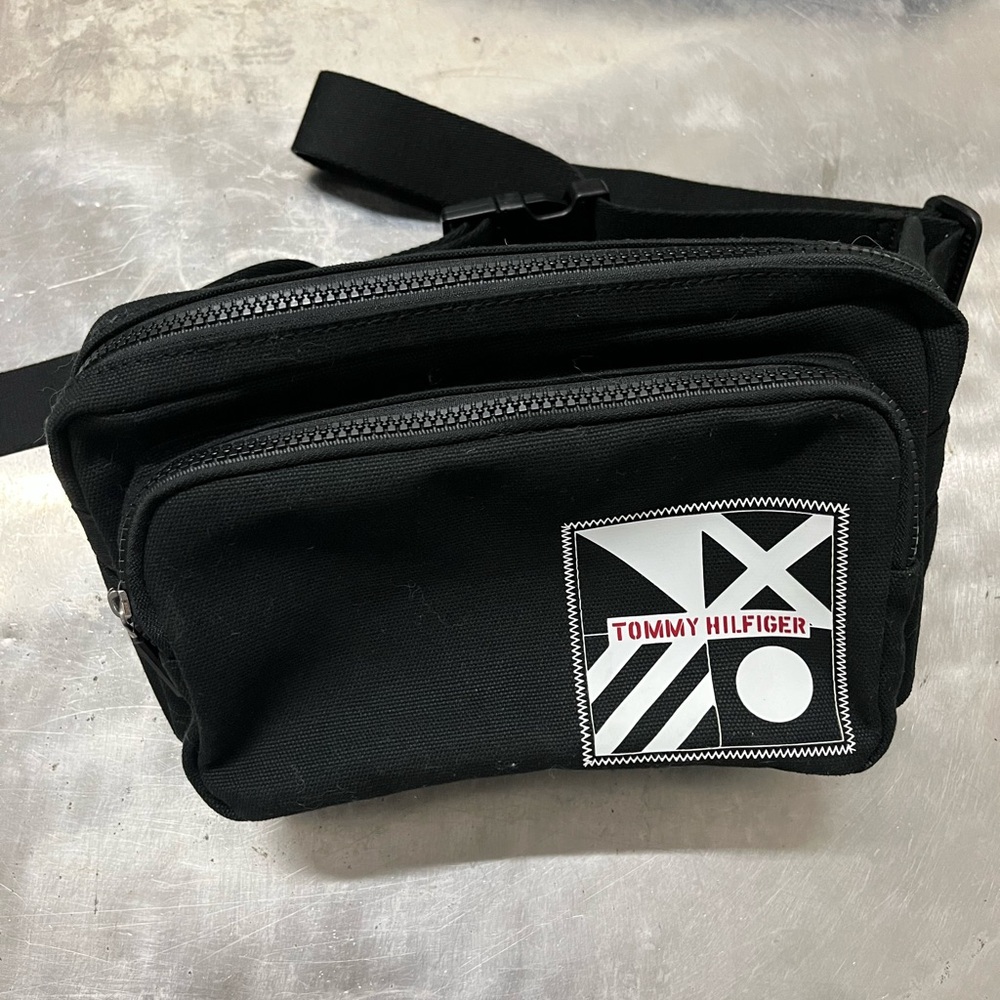 Tommy Hilfiger Black Belt Bag